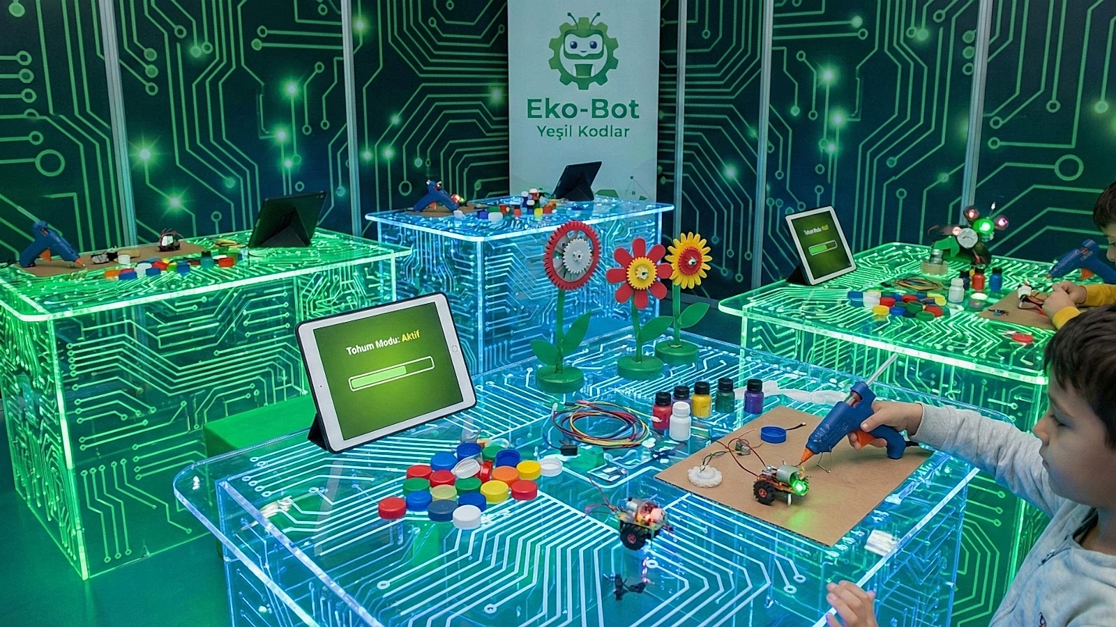 Cyber Nature Tables